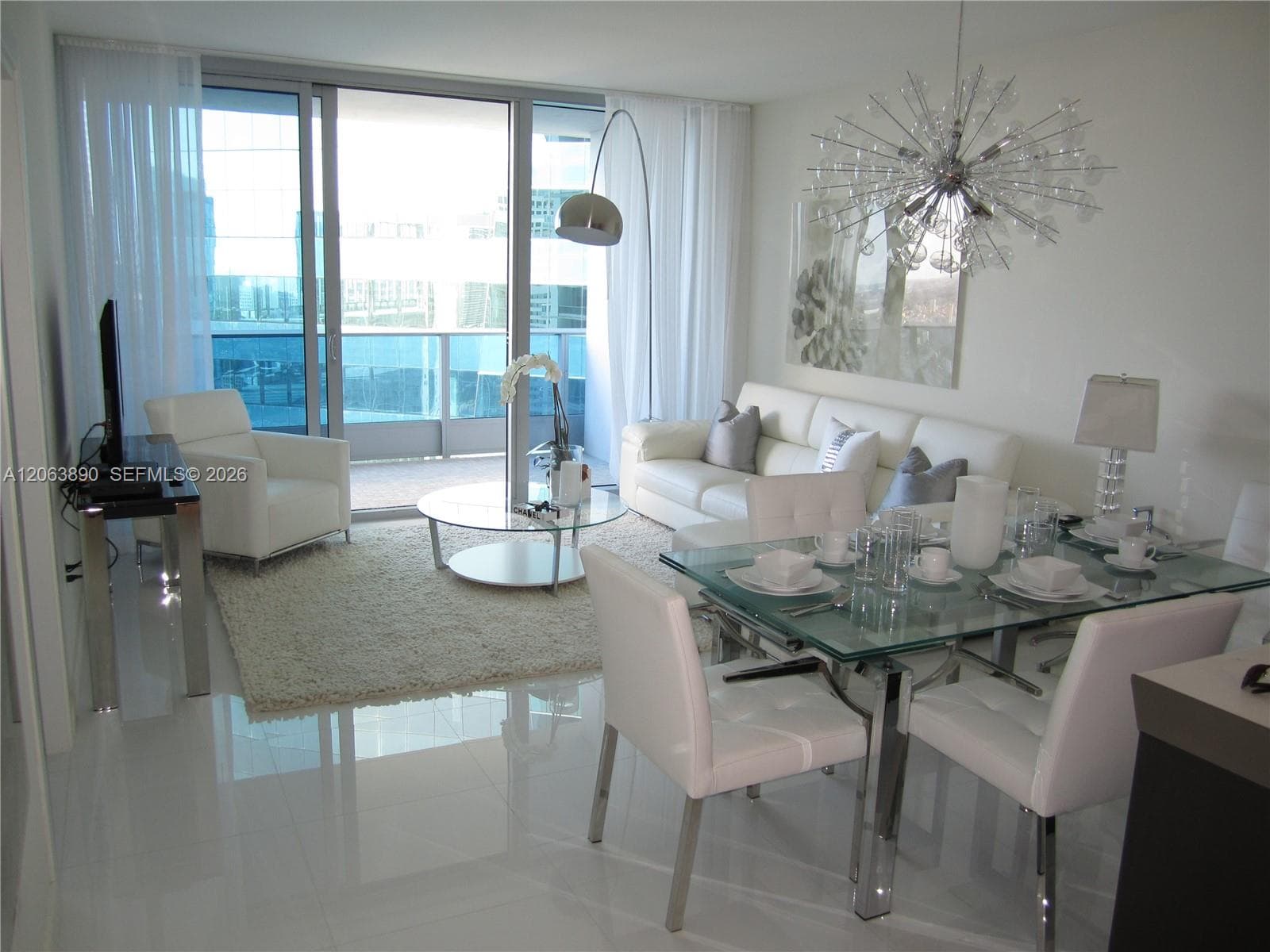 200 Biscayne Boulevard Way # 3809, Miami, FL 33131 photo 3