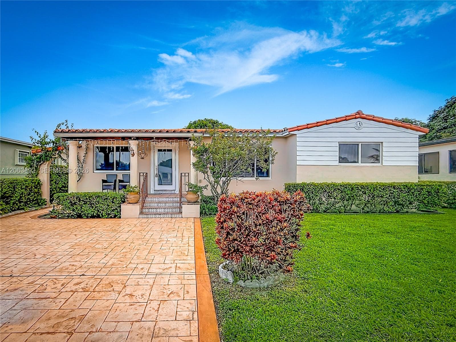 145 W 57th St, Hialeah, FL 33012 photo 2