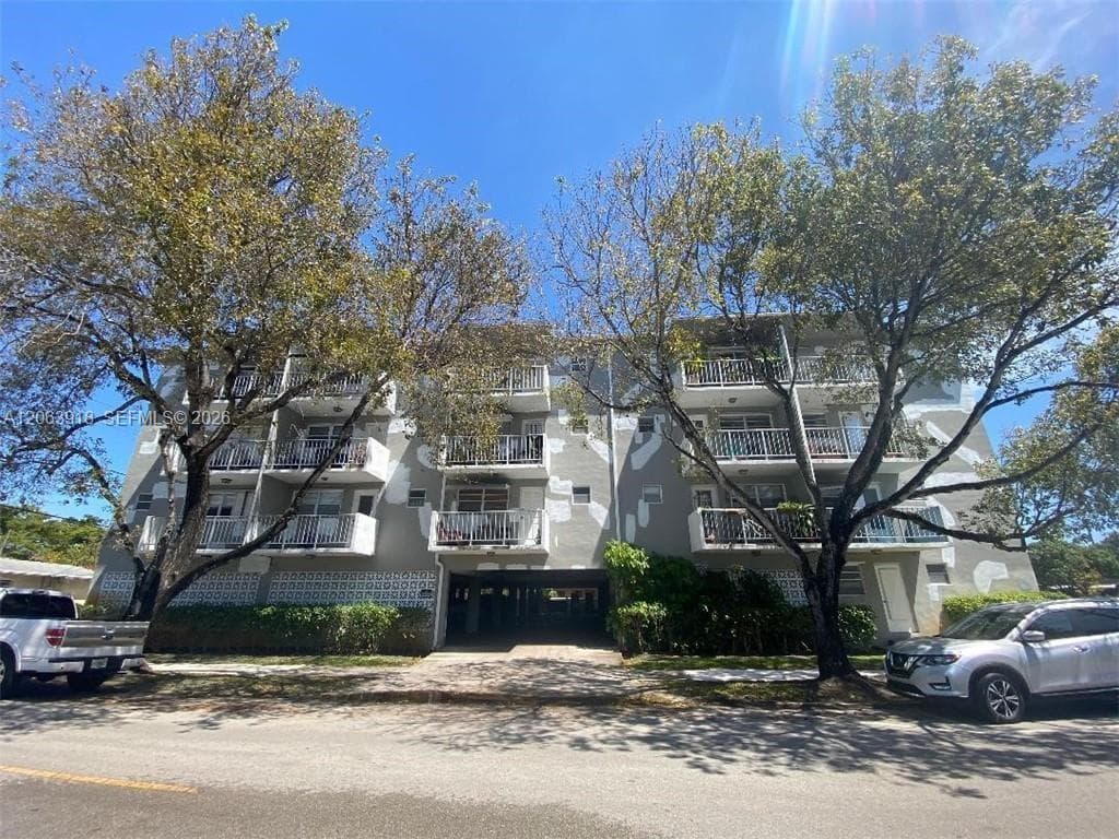 1855 Plunkett St # 101, Hollywood, FL 33020