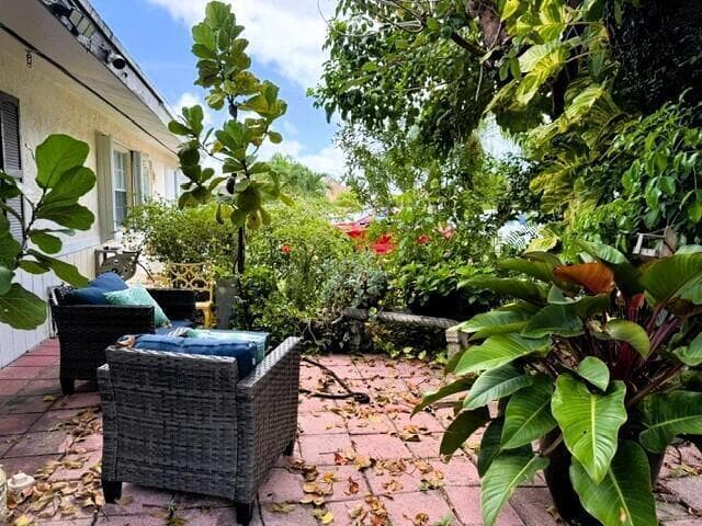 3803 HEATHER Drive W, FL 33463 photo 2