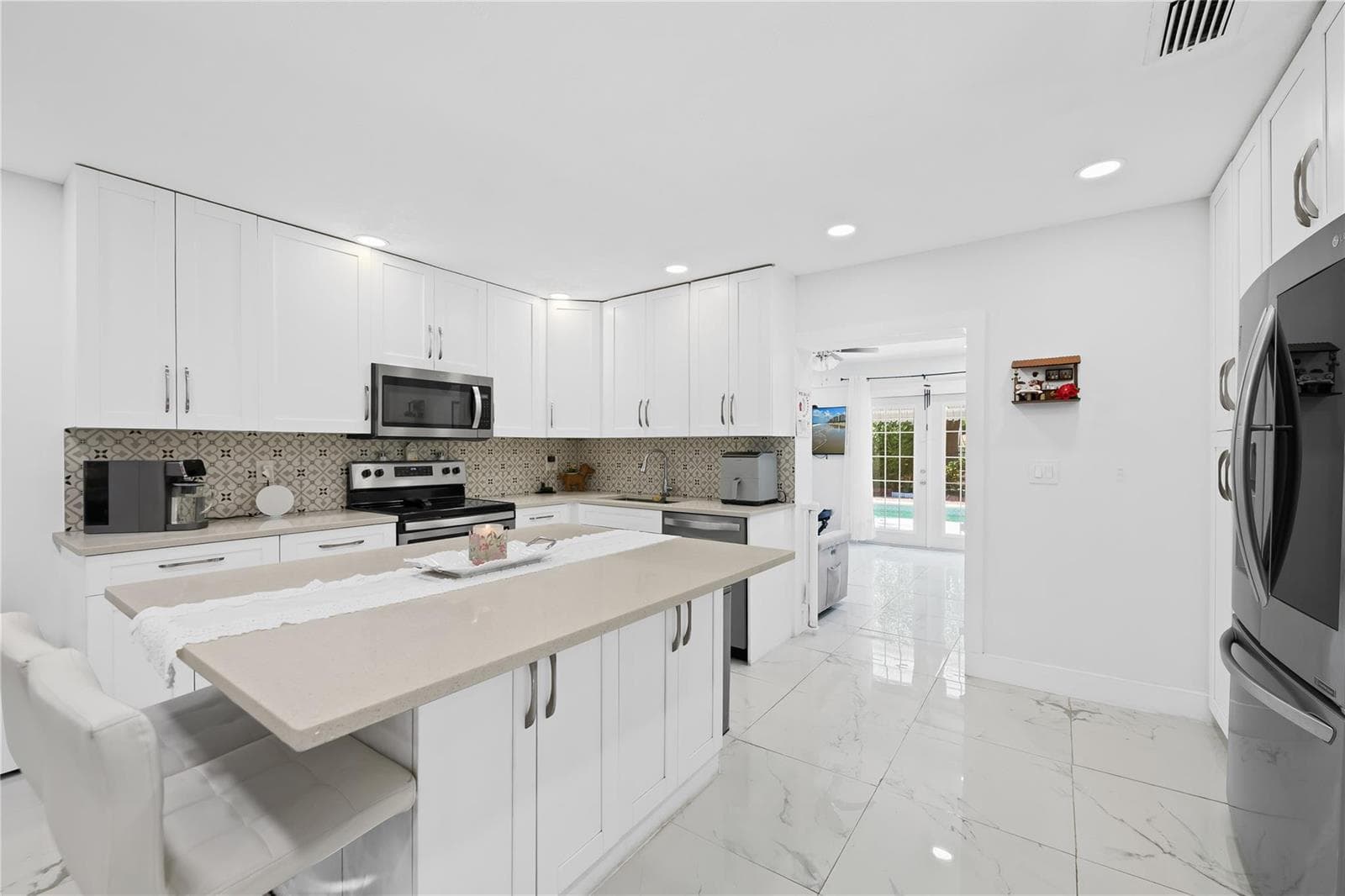 4010 CORAL SPRINGS Drive, Coral Springs, FL 33065 photo 5