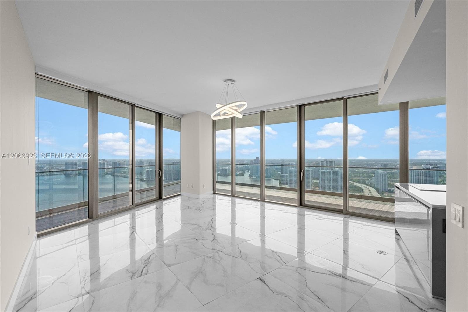 18975 Collins Ave # 3605, Sunny Isles Beach, FL 33160