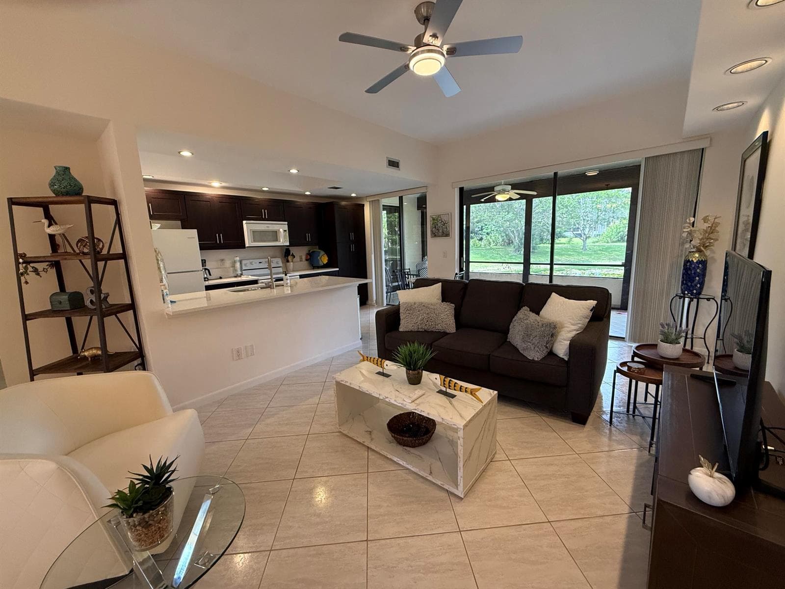 7472 LA PAZ Boulevard # 102, Boca Raton, FL 33433 photo 3