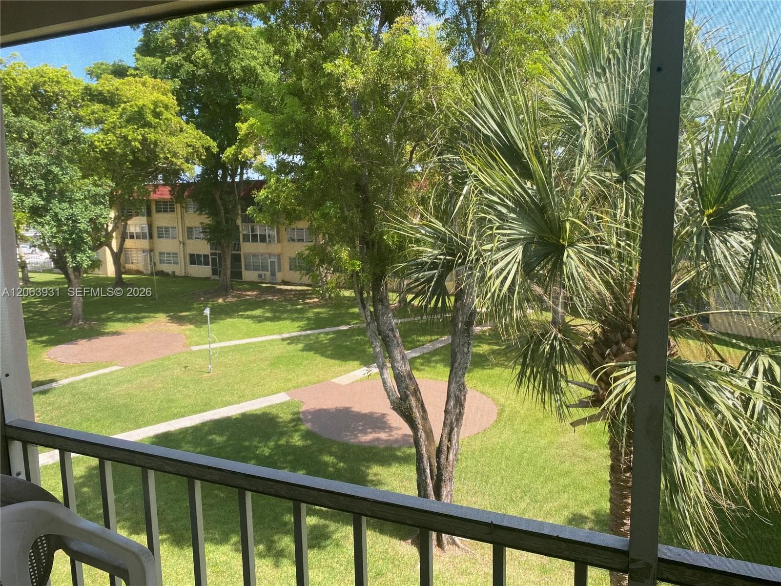 1550 NE 191st St # 309, Miami, FL 33179 photo 5