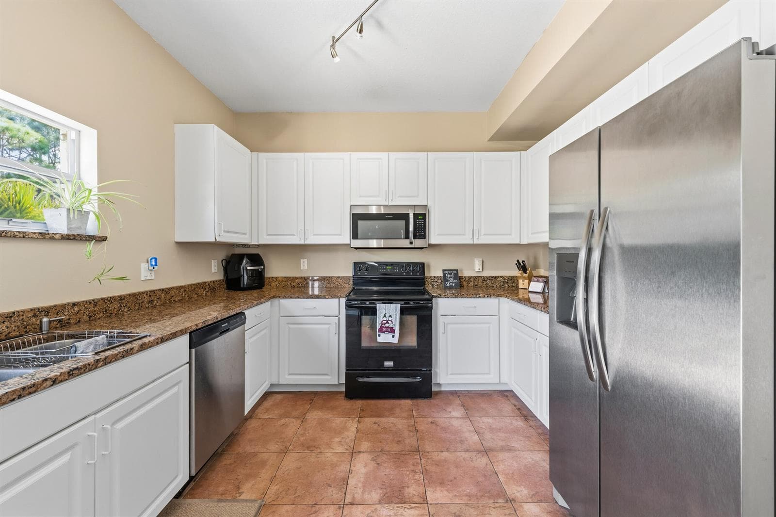 624 NE BENT PADDLE Lane, Port St. Lucie, FL 34983 photo 4