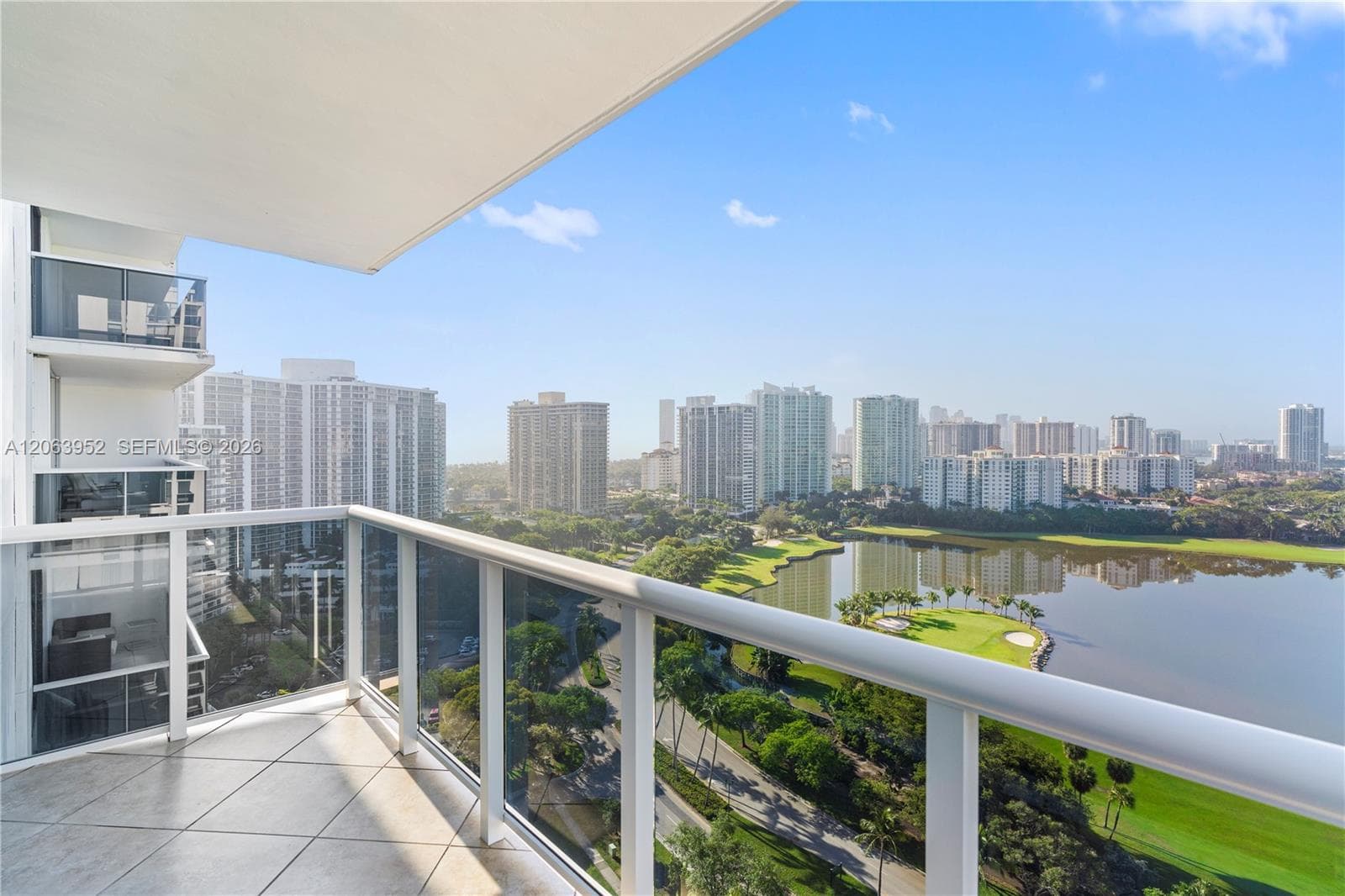 3675 N Country Club Dr # 2208, Aventura, FL 33180