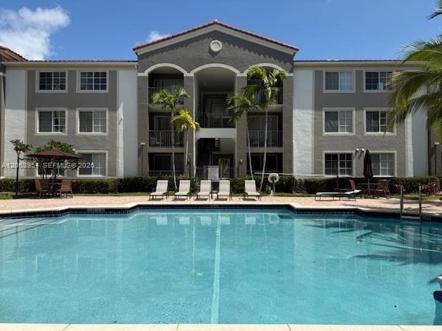 6831 SW 44th St # 203, Miami, FL 33155 photo 2