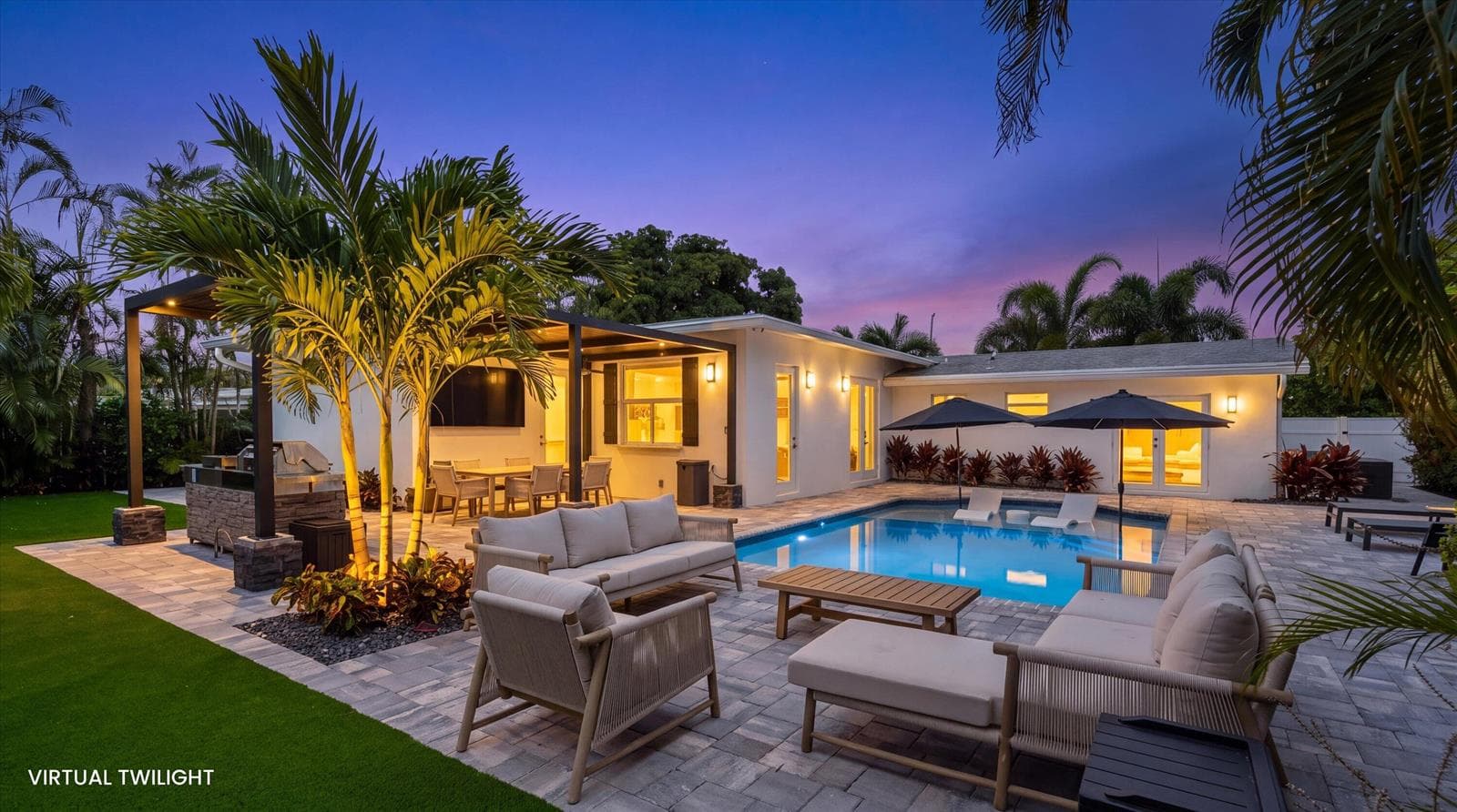765 Lagoon Drive, North Palm Beach, FL 33408 photo 2