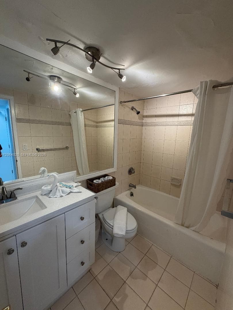 5445 Collins Ave # 1109, Miami Beach, FL 33140 photo 4
