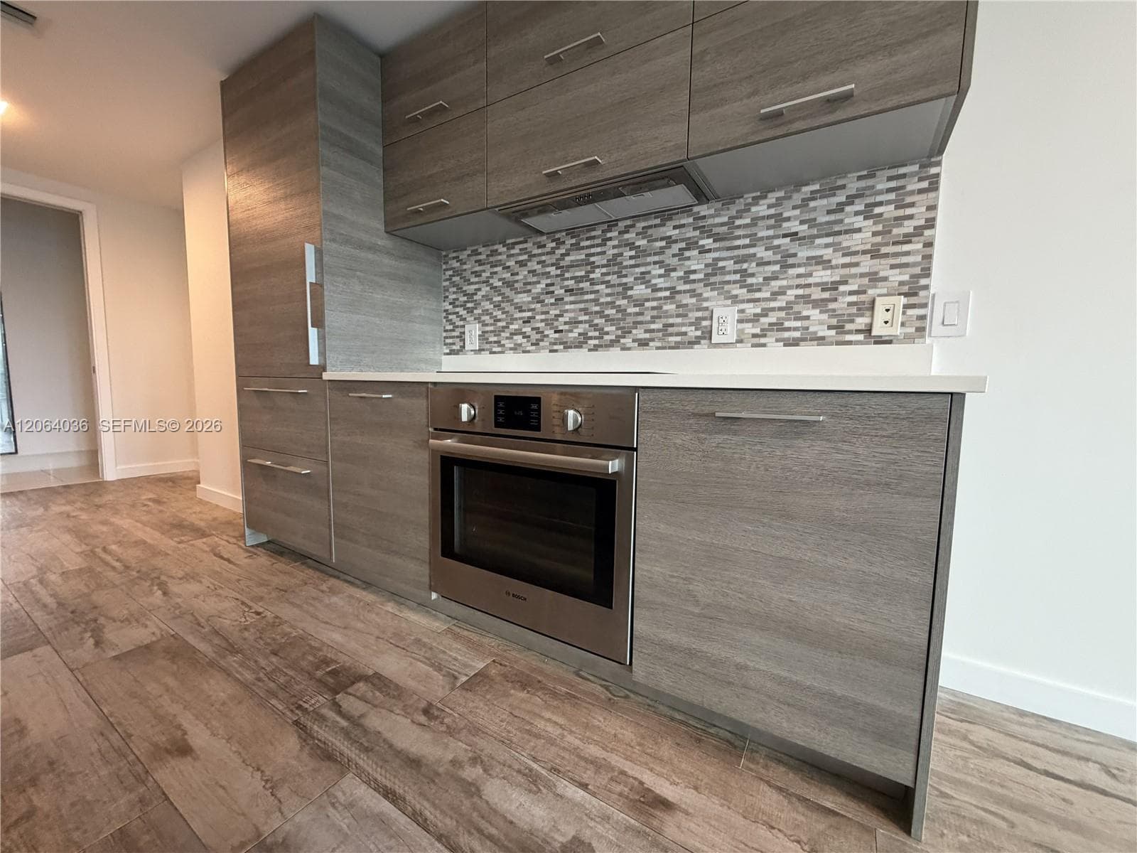 650 NE 32nd St # 802, Miami, FL 33137 photo 5