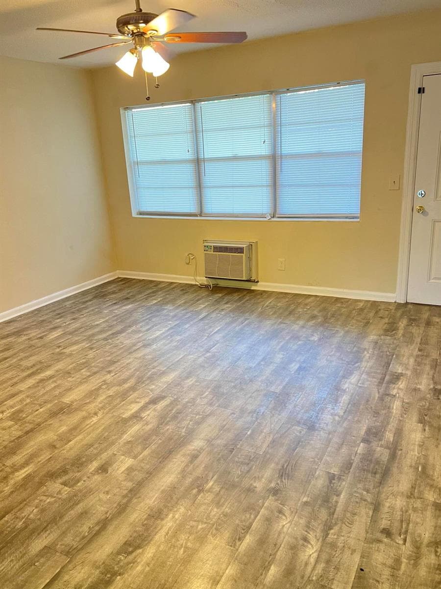 31 NORWICH B # 31, West Palm Beach, FL 33417 photo 5