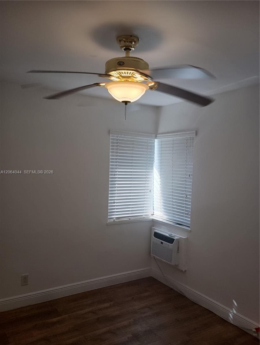 545 74 # 8, Miami Beach, FL 33142 photo 2