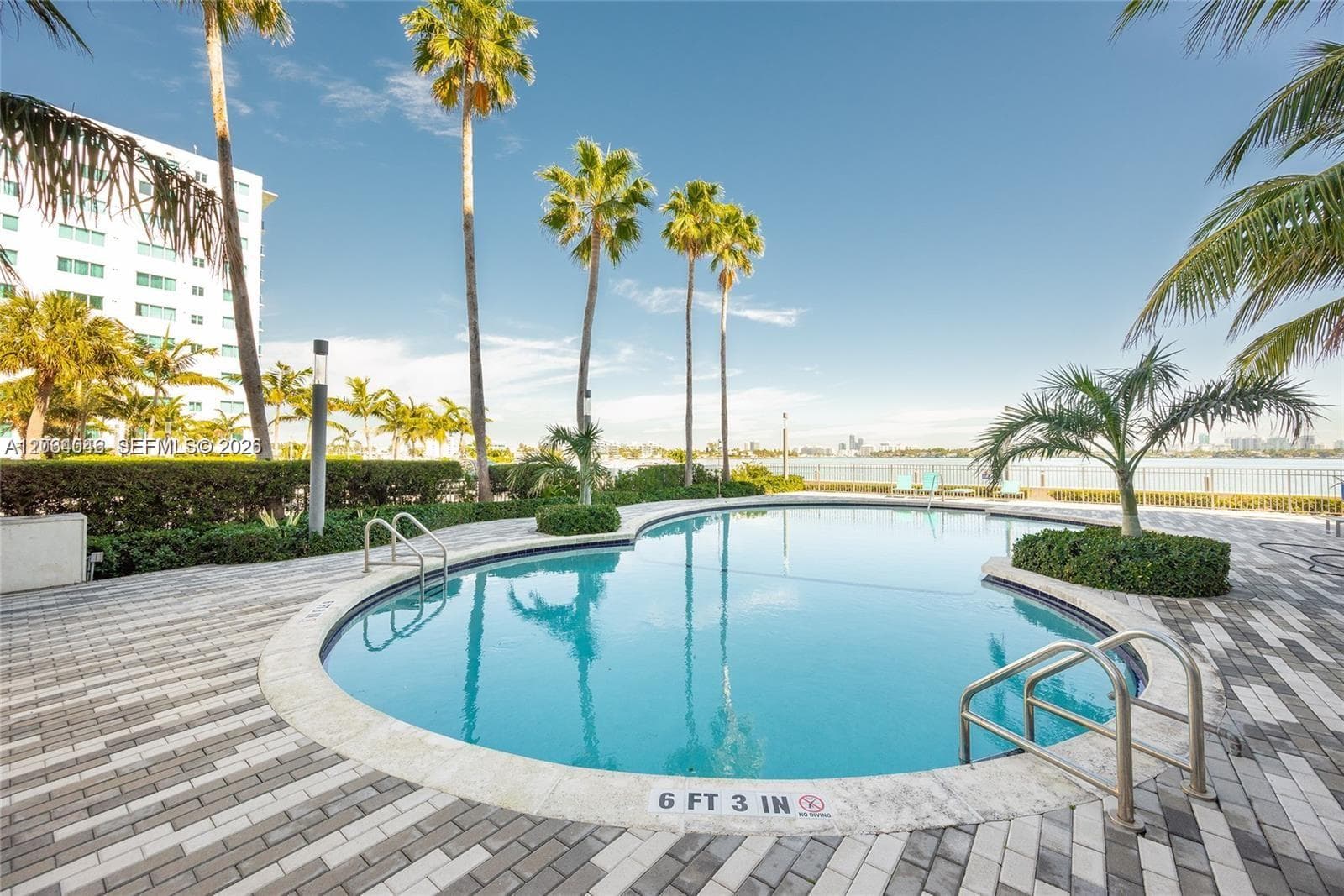 7501 E Treasure Dr # 7H, North Bay Village, FL 33141 photo 4