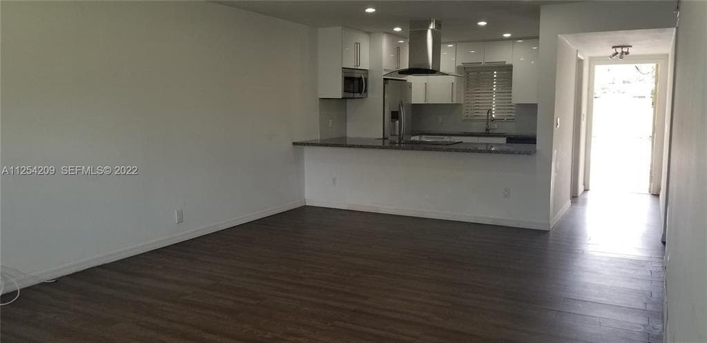 5170 SW 40TH Avenue # 8E, Dania Beach, FL 33314 photo 2