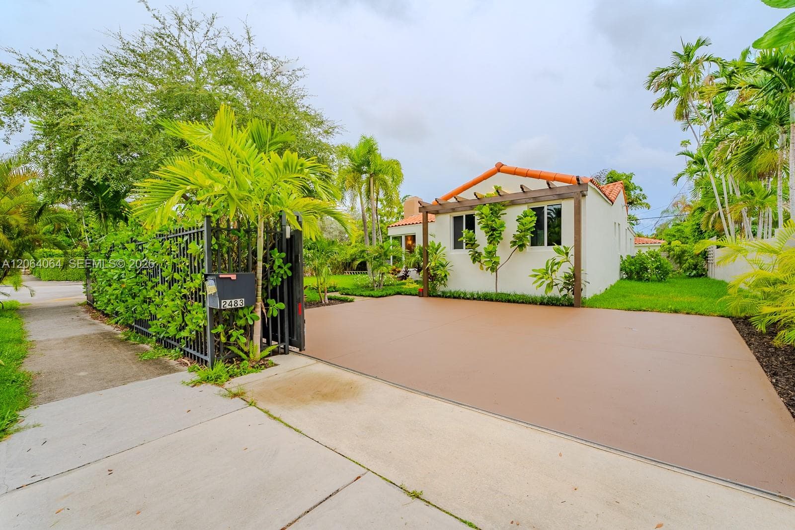 2483 SW 24th St, Miami, FL 33145 photo 2