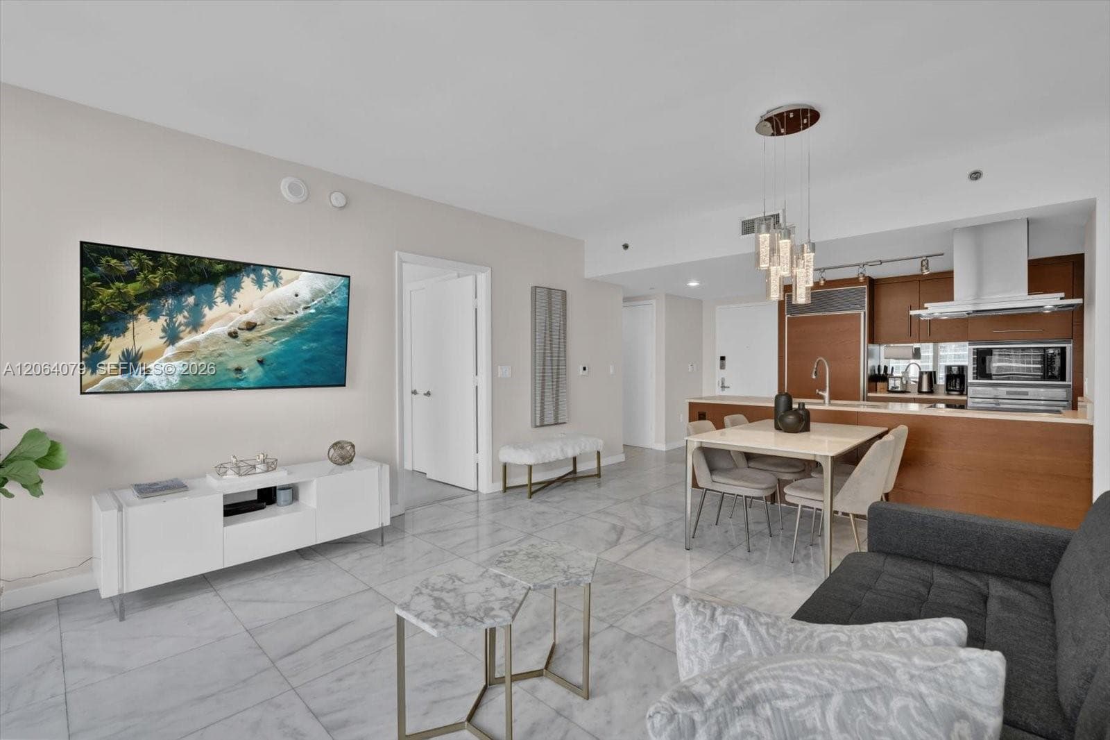 485 Brickell Ave # 2103, Miami, FL 33131 photo 5
