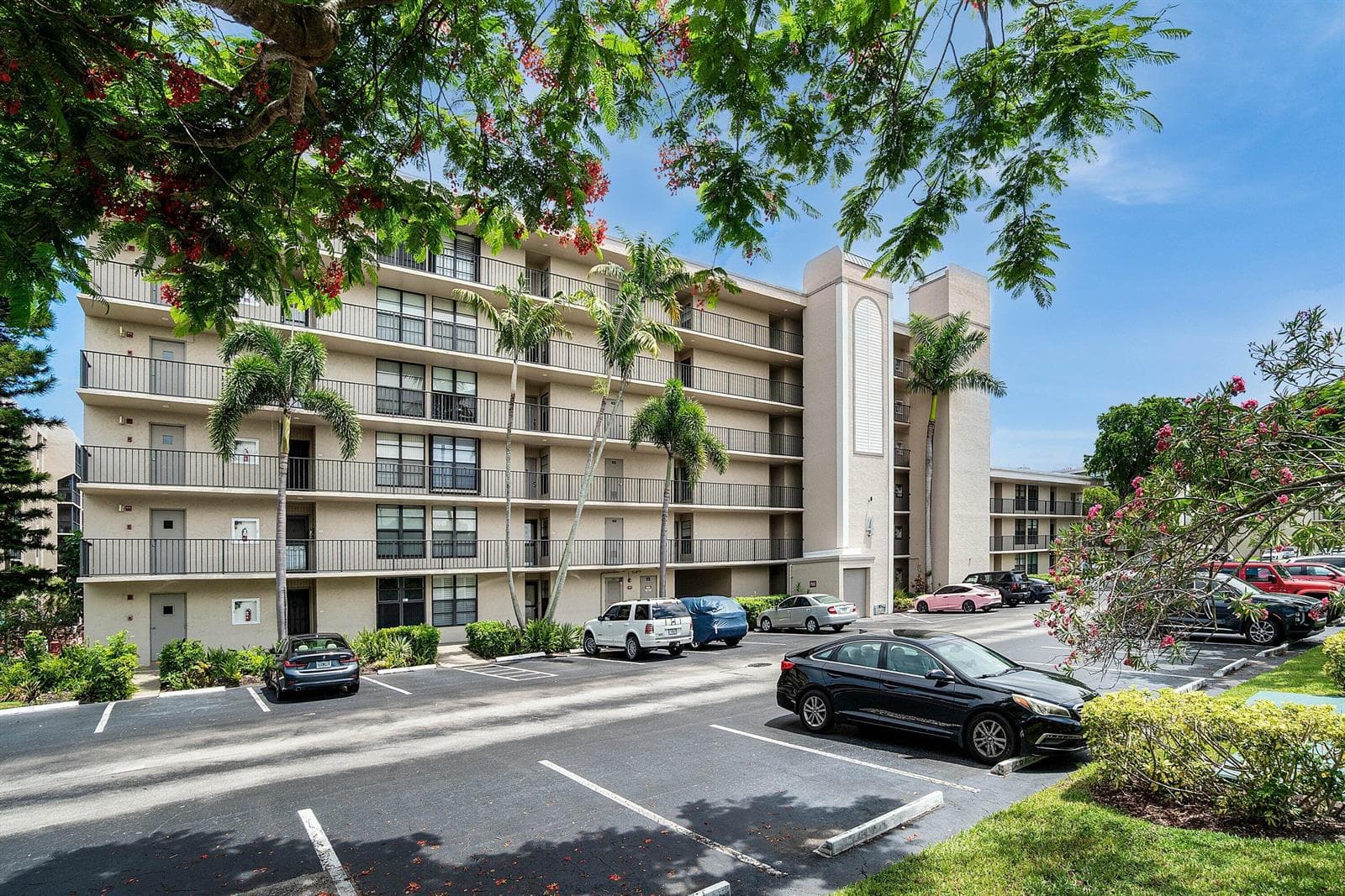 4 Royal Palm Way # 4020, Boca Raton, FL 33432