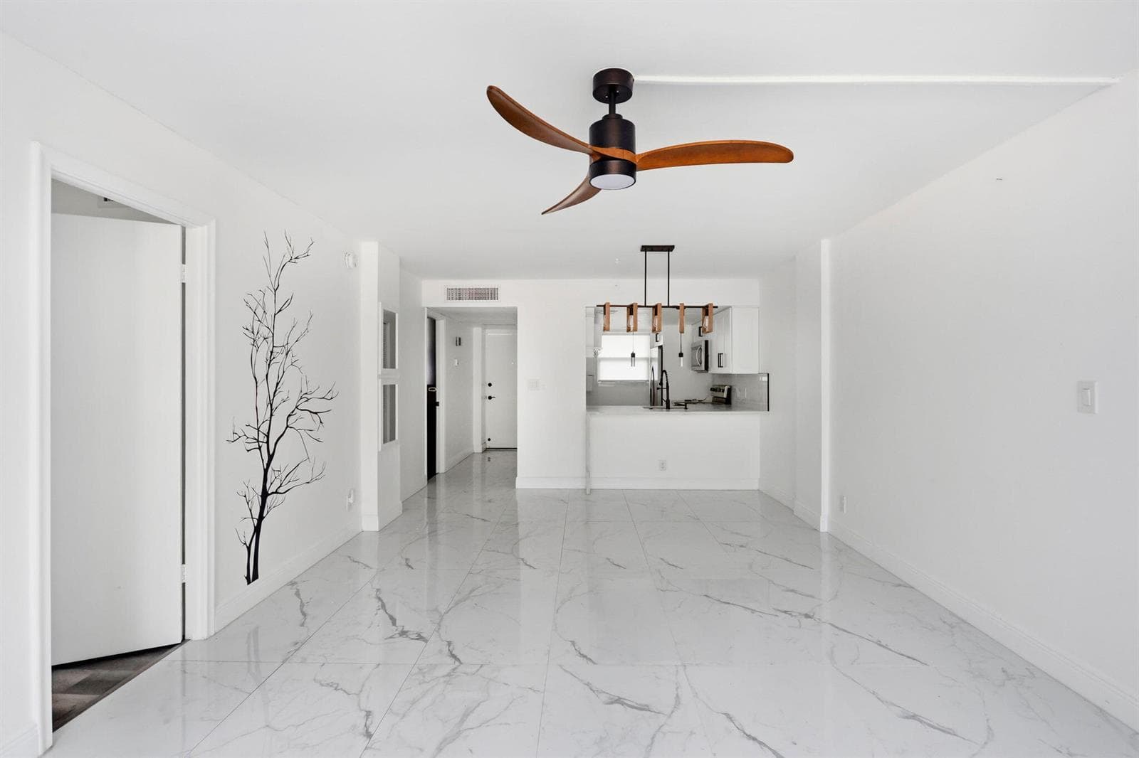 118 Royal Park Drive # 1B, Oakland Park, FL 33309 photo 5