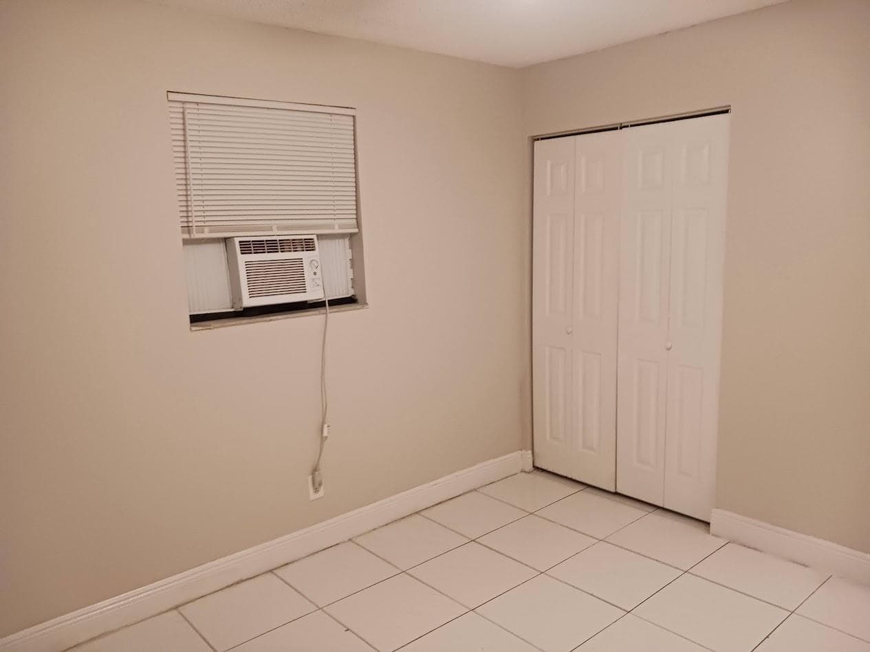 708 NW 6th Street, Hallandale Beach, FL 33009 photo 5