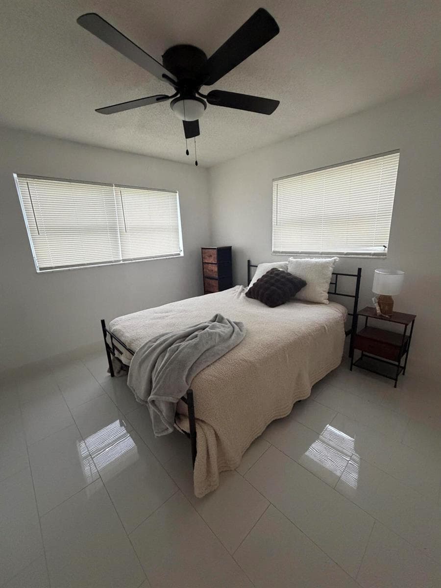 821 SW 62ND Avenue, North Lauderdale, FL 33068 photo 4