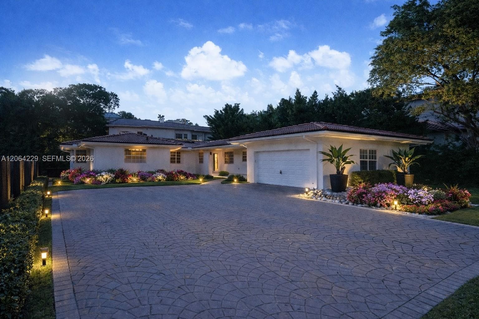 52 Camden Dr, Bal Harbour, FL 33154