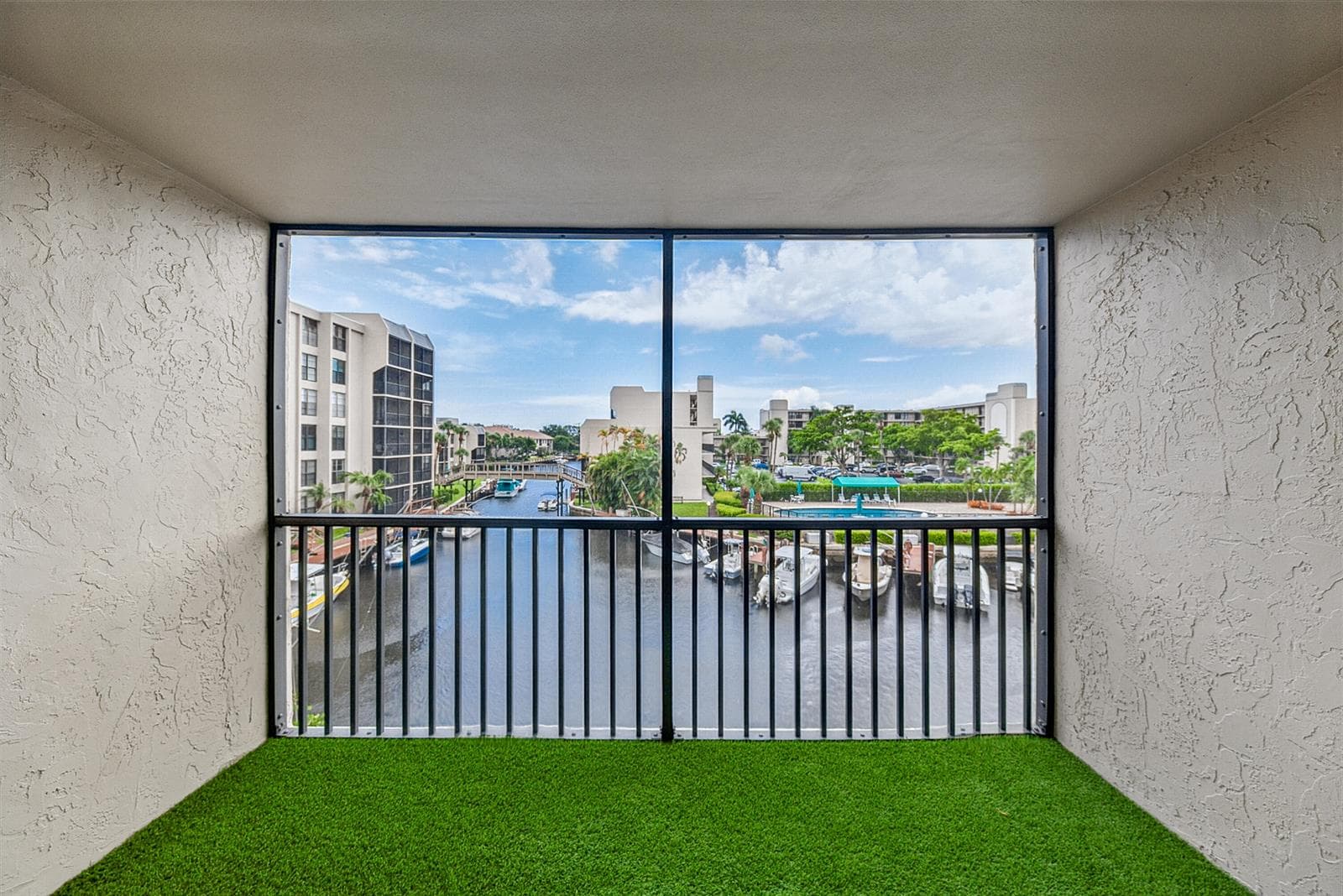 4 ROYAL PALM Way # 3020, Boca Raton, FL 33432