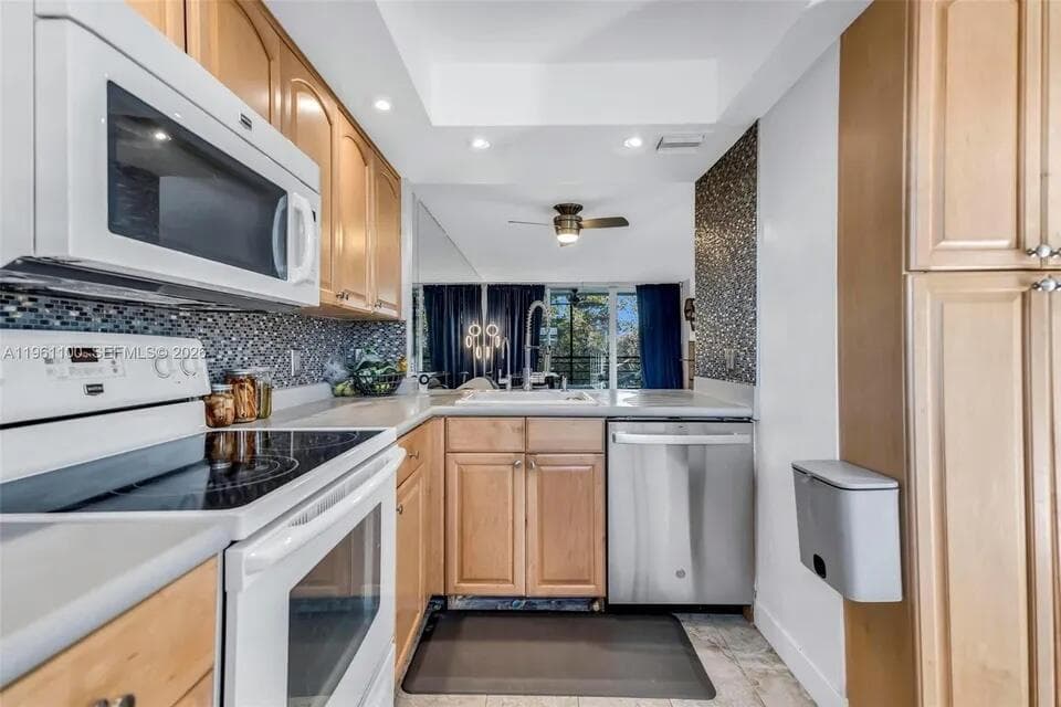 120 Royal Park Drive # 4F, Oakland Park, FL 33309 photo 4