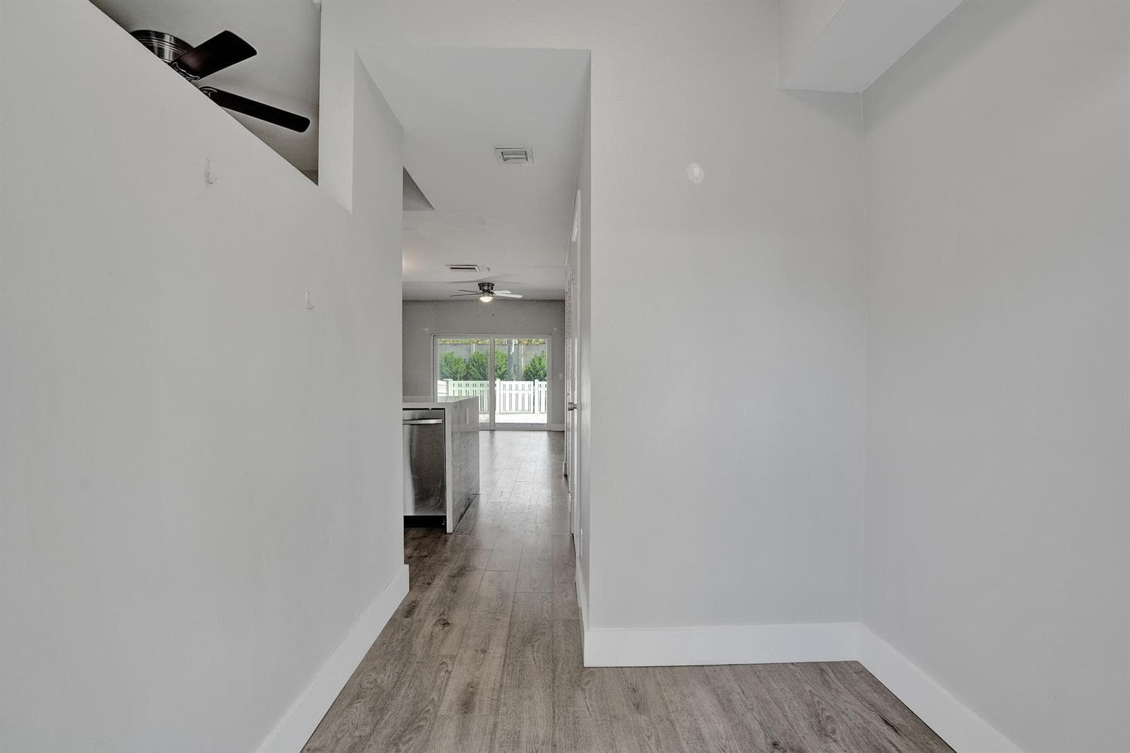 9913 NW 57TH Manor # ., Coral Springs, FL 33076 photo 2