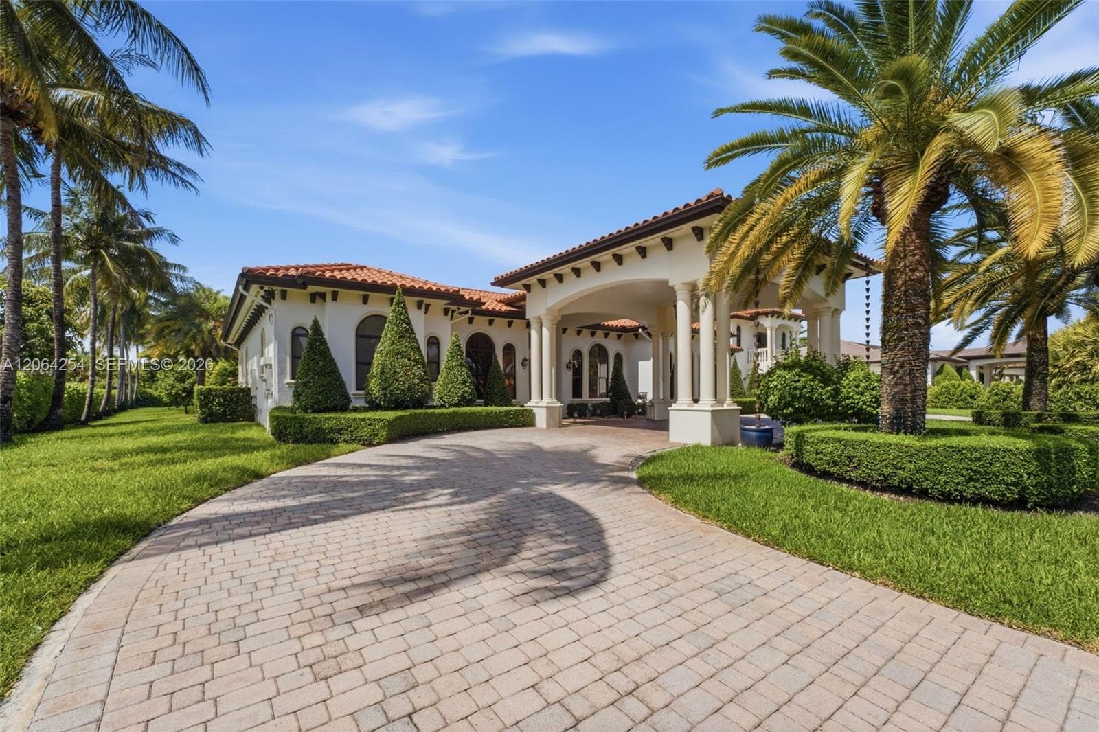 10181 NW 131st St, Hialeah Gardens, FL 33018 photo 4