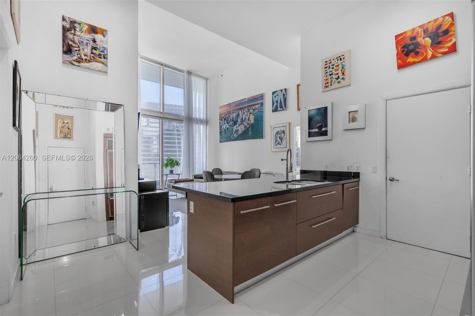 475 Brickell Ave # 2813, Miami, FL 33131