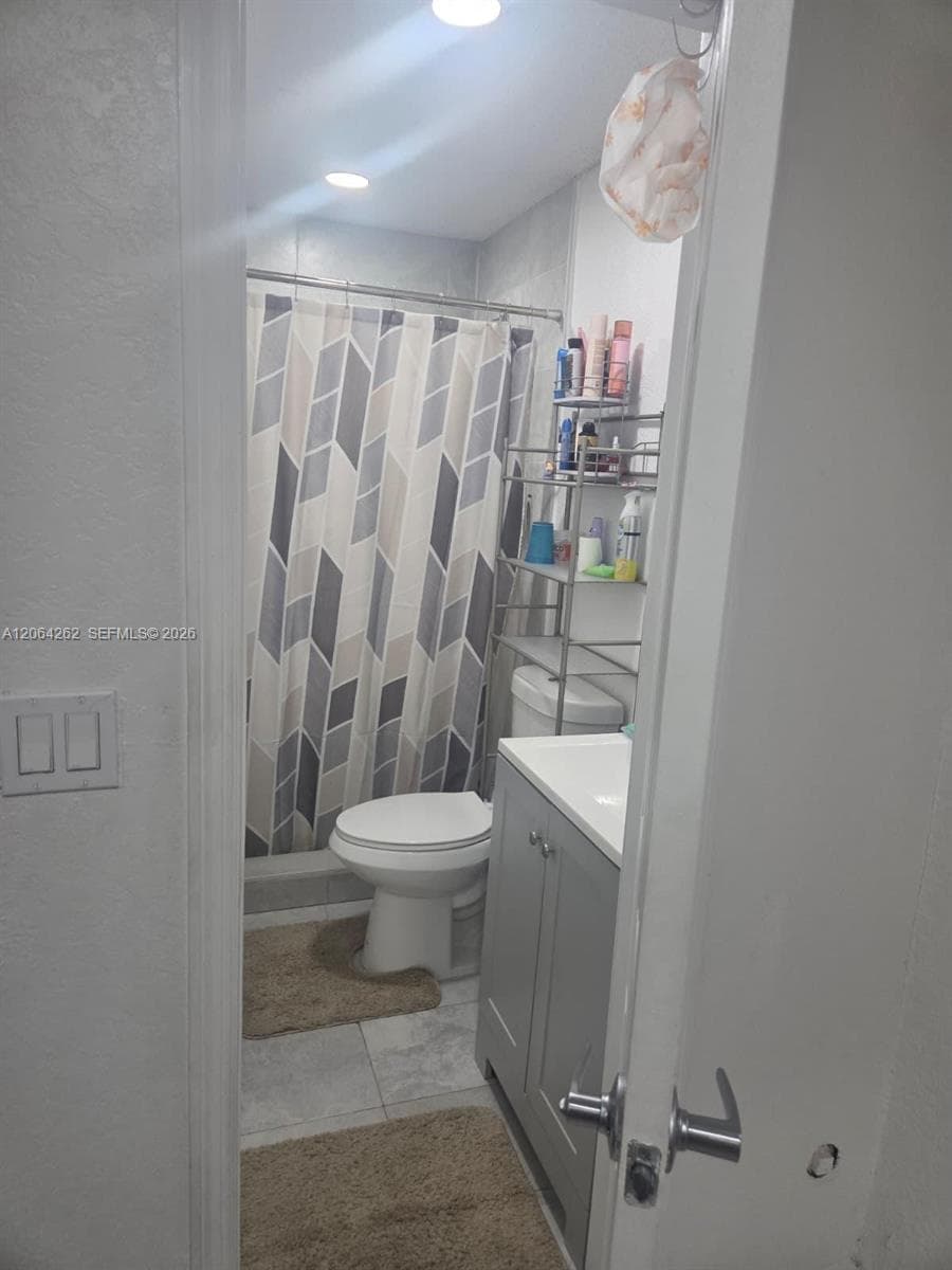 1235 SW 136th Pl # 0, Miami, FL 33184 photo 3