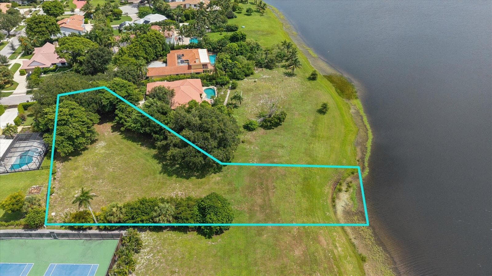 10 Sunningdale Circle, West Palm Beach, FL 33401 photo 2