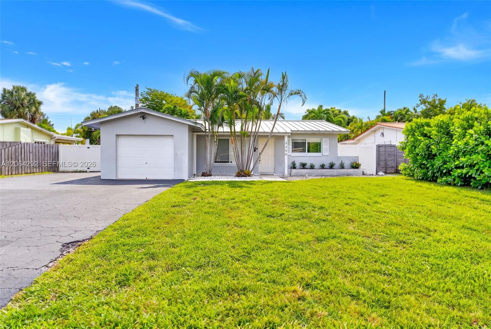 4490 NW 19th Way, Oakland Park, FL 33309 photo 2