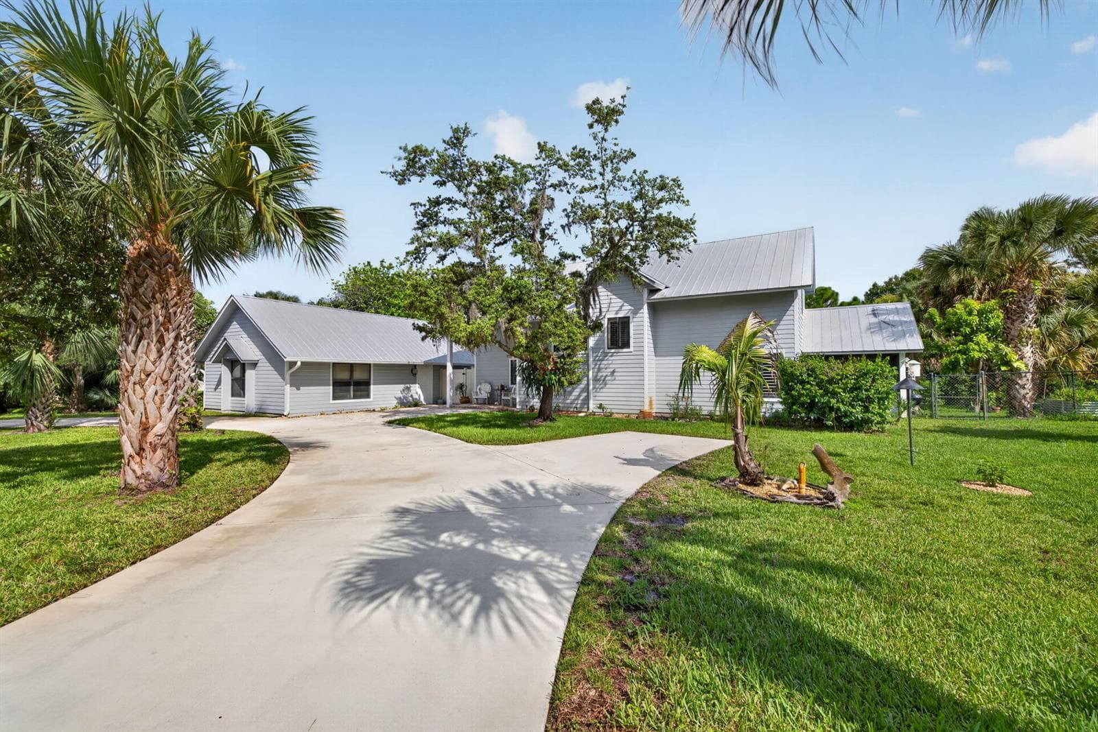 3247 SW BESSEY CREEK Trail, Palm City, FL 34990 photo 2