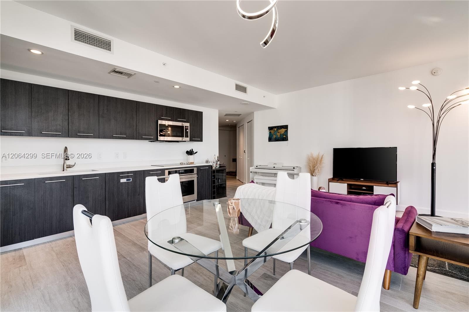 45 SW 9th St # 2306, Miami, FL 33130 photo 5