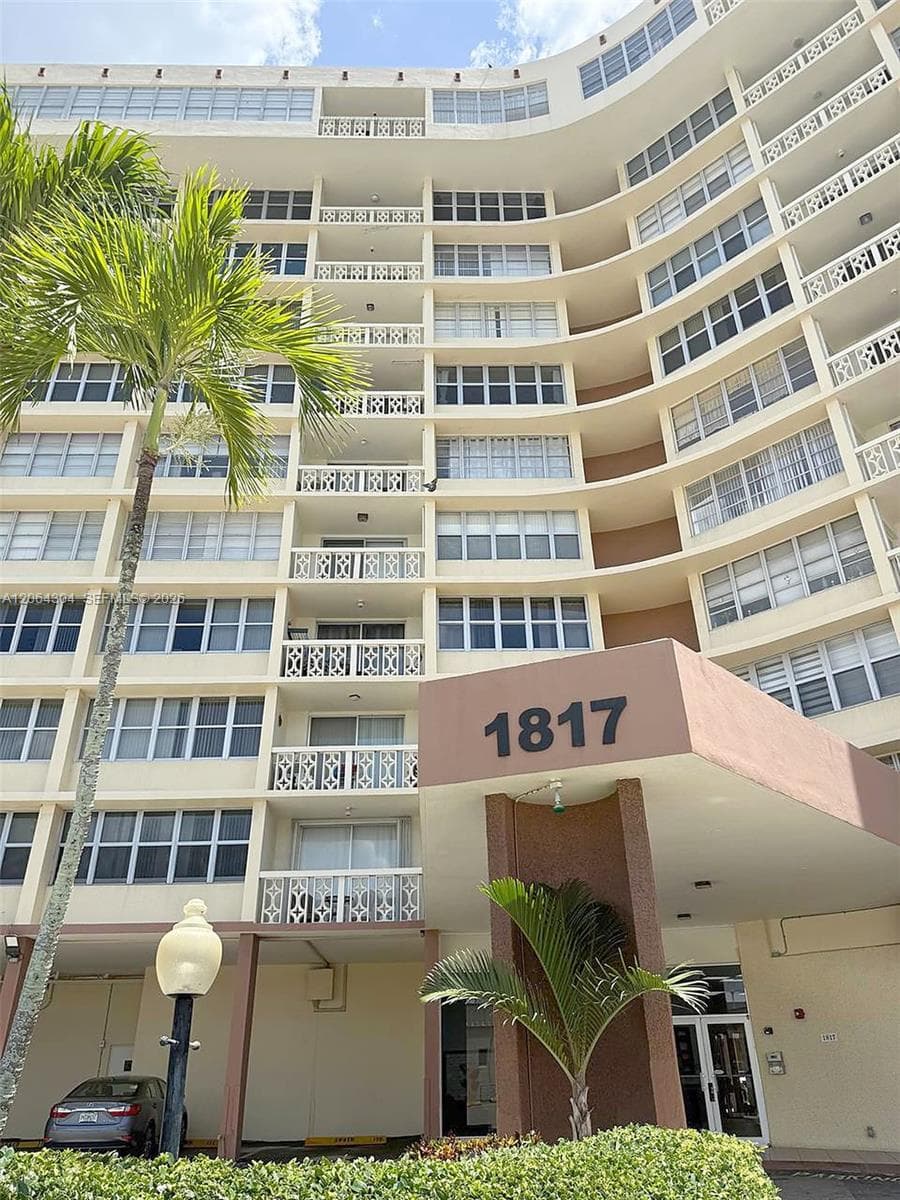 1817 S Ocean Dr # 824, Hallandale Beach, FL 33009 photo 4