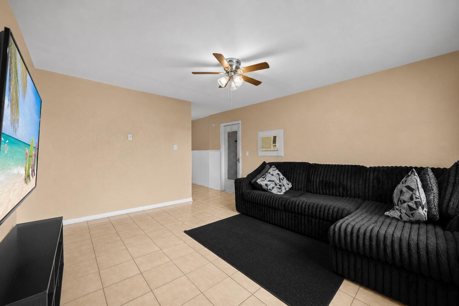 415 FLEMING Avenue, FL 33463 photo 5