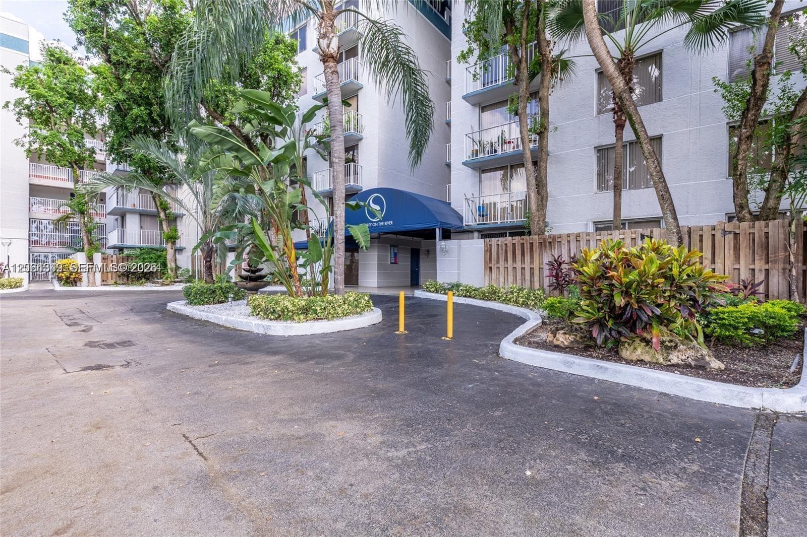 1740 NW N River Dr # 419, Miami, FL 33125 photo 2