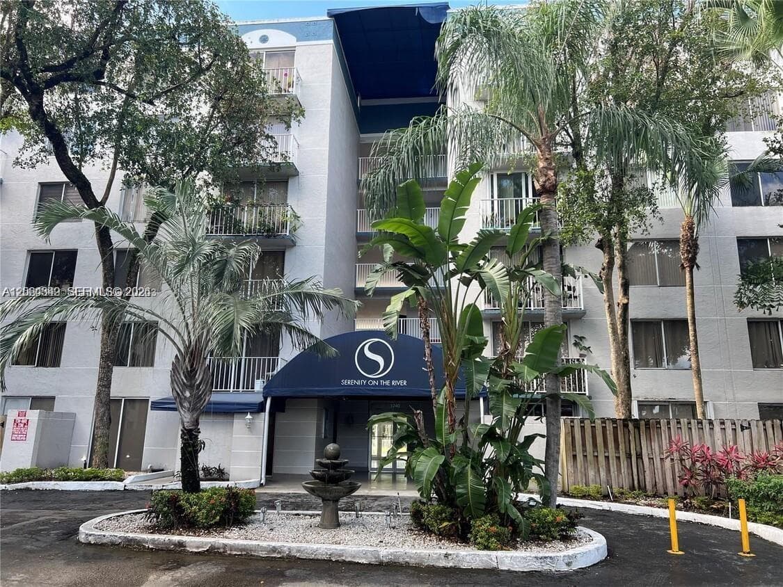 1740 NW N River Dr # 419, Miami, FL 33125 photo 3