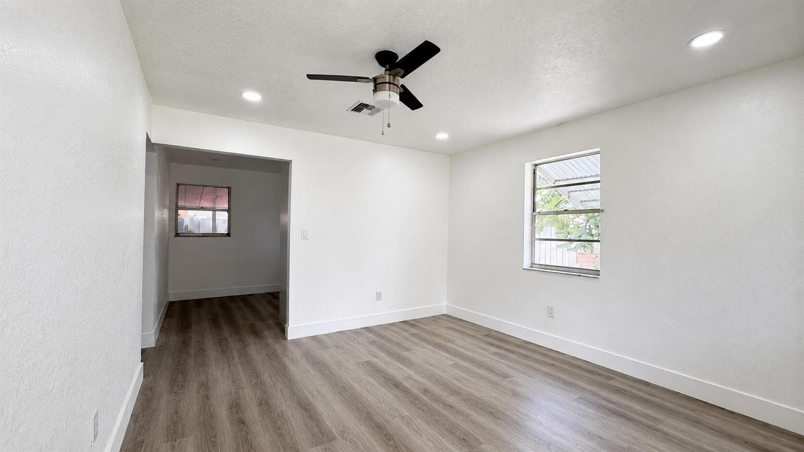 528 E Lakewood Road # B, West Palm Beach, FL 33405 photo 4