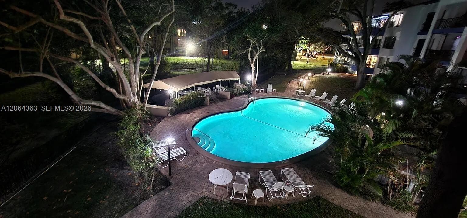 6060 S Falls Cir Dr # 313, Lauderhill, FL 33319 photo 3