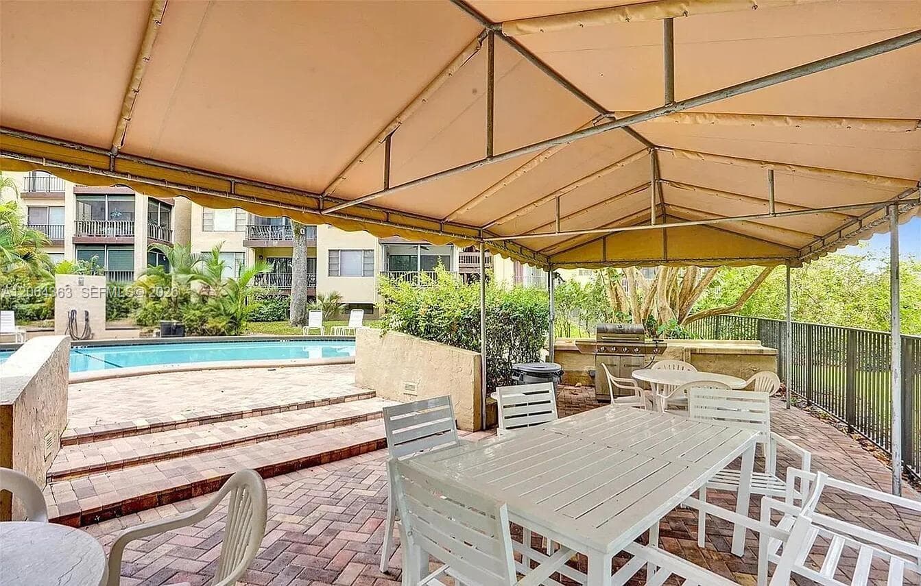 6060 S Falls Cir Dr # 313, Lauderhill, FL 33319 photo 4
