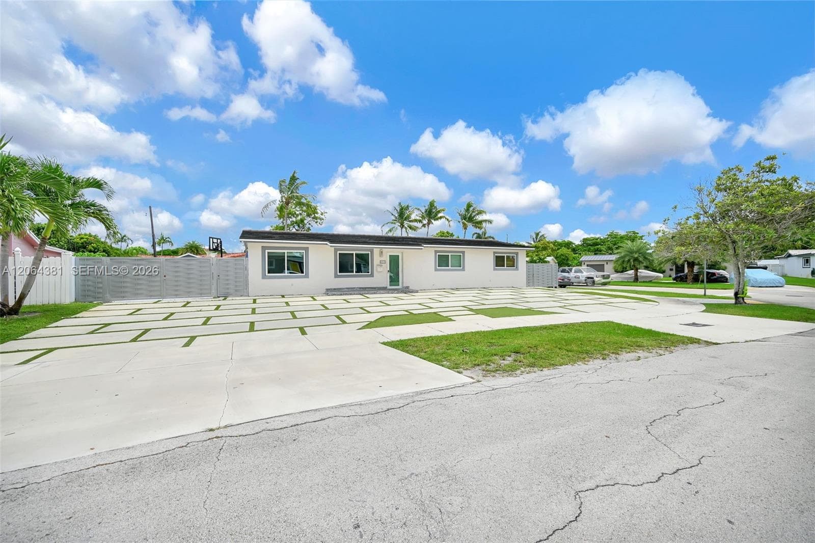 8251 NW 185th St, Hialeah, FL 33015 photo 3