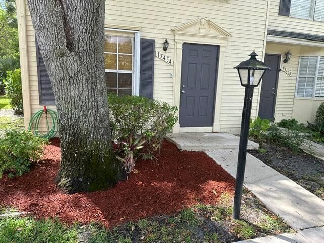 13454 OLD ENGLISHTOWN Road, Wellington, FL 33414 photo 2
