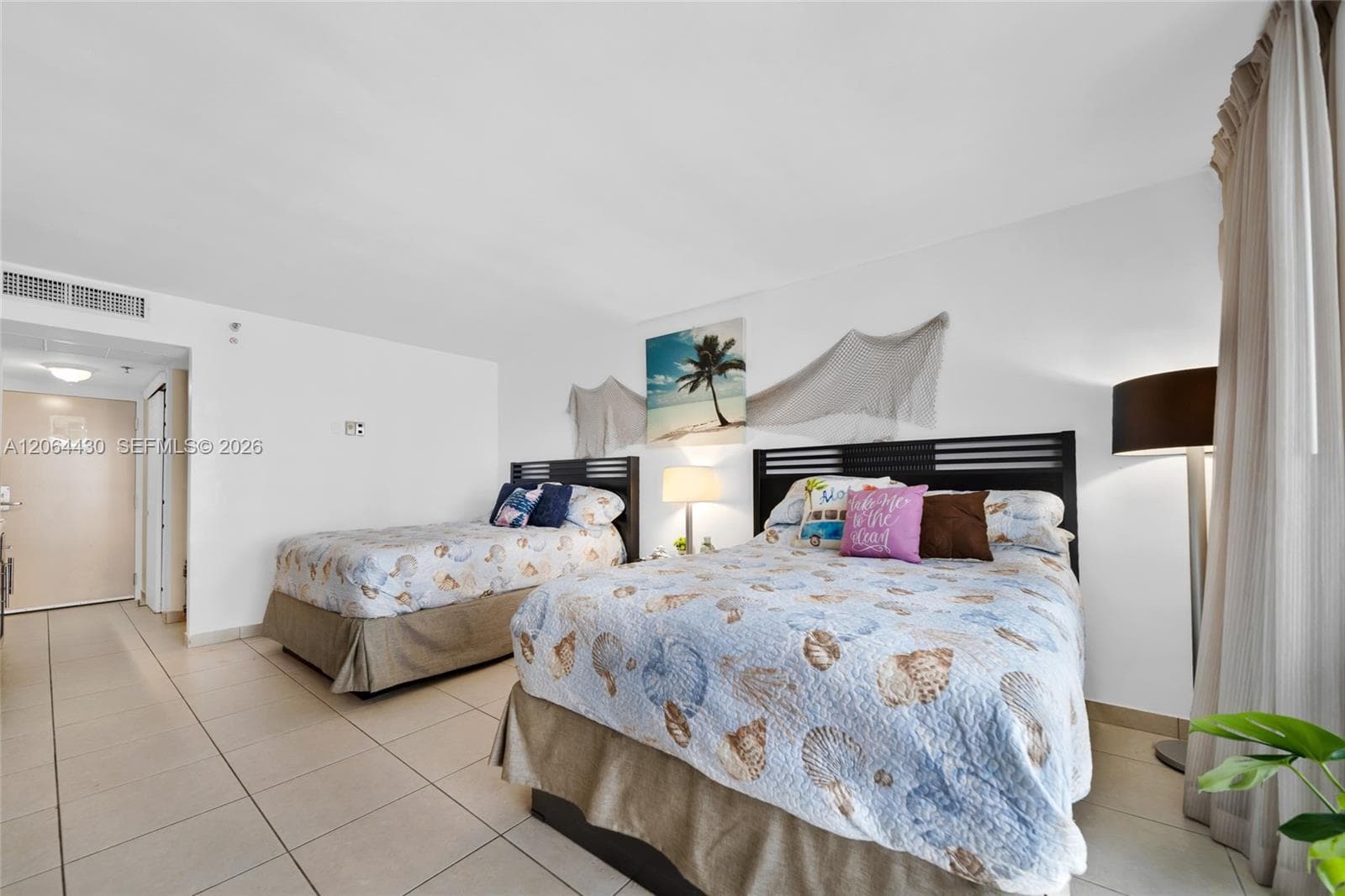 19201 N Collins Ave # 1117, Sunny Isles Beach, FL 33160 photo 3