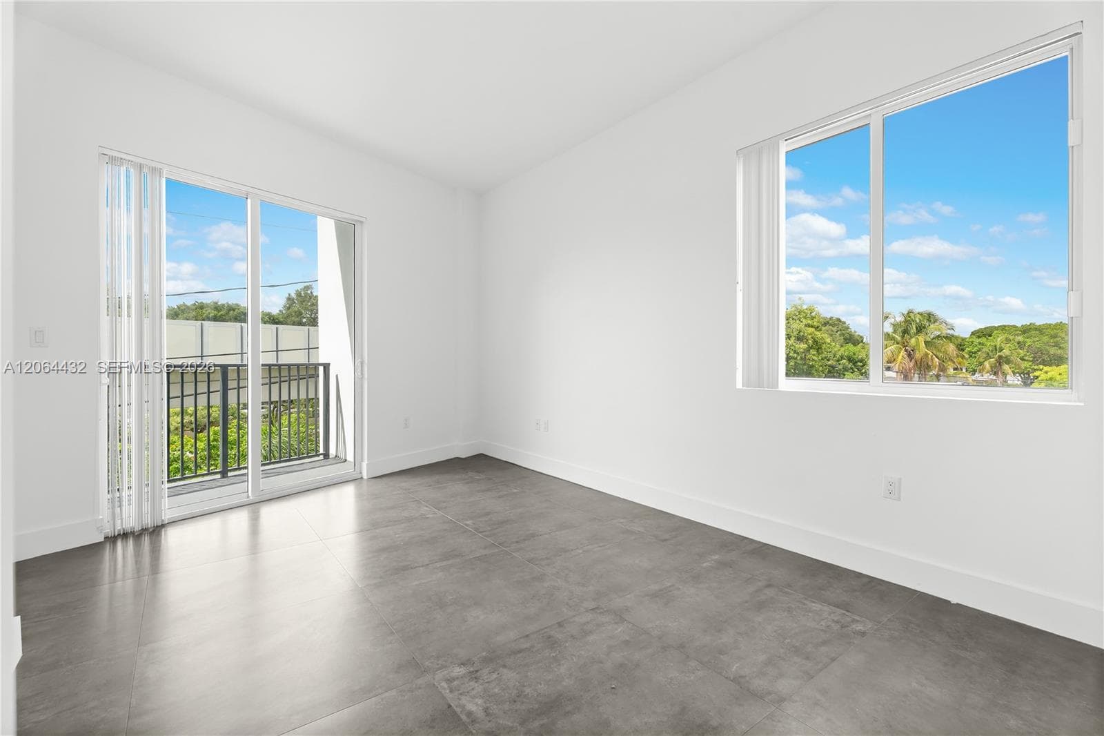2010 SW 25th Ter # 305, Miami, FL 33133 photo 3