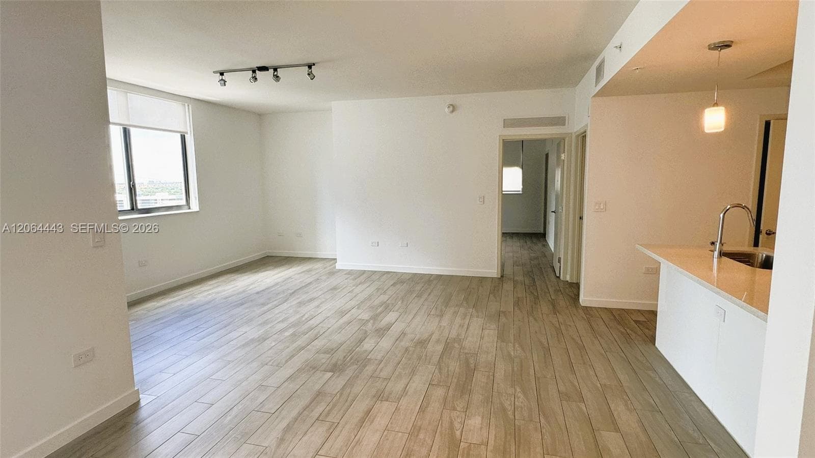 999 SW 1st Ave # 1604, Miami, FL 33130 photo 5