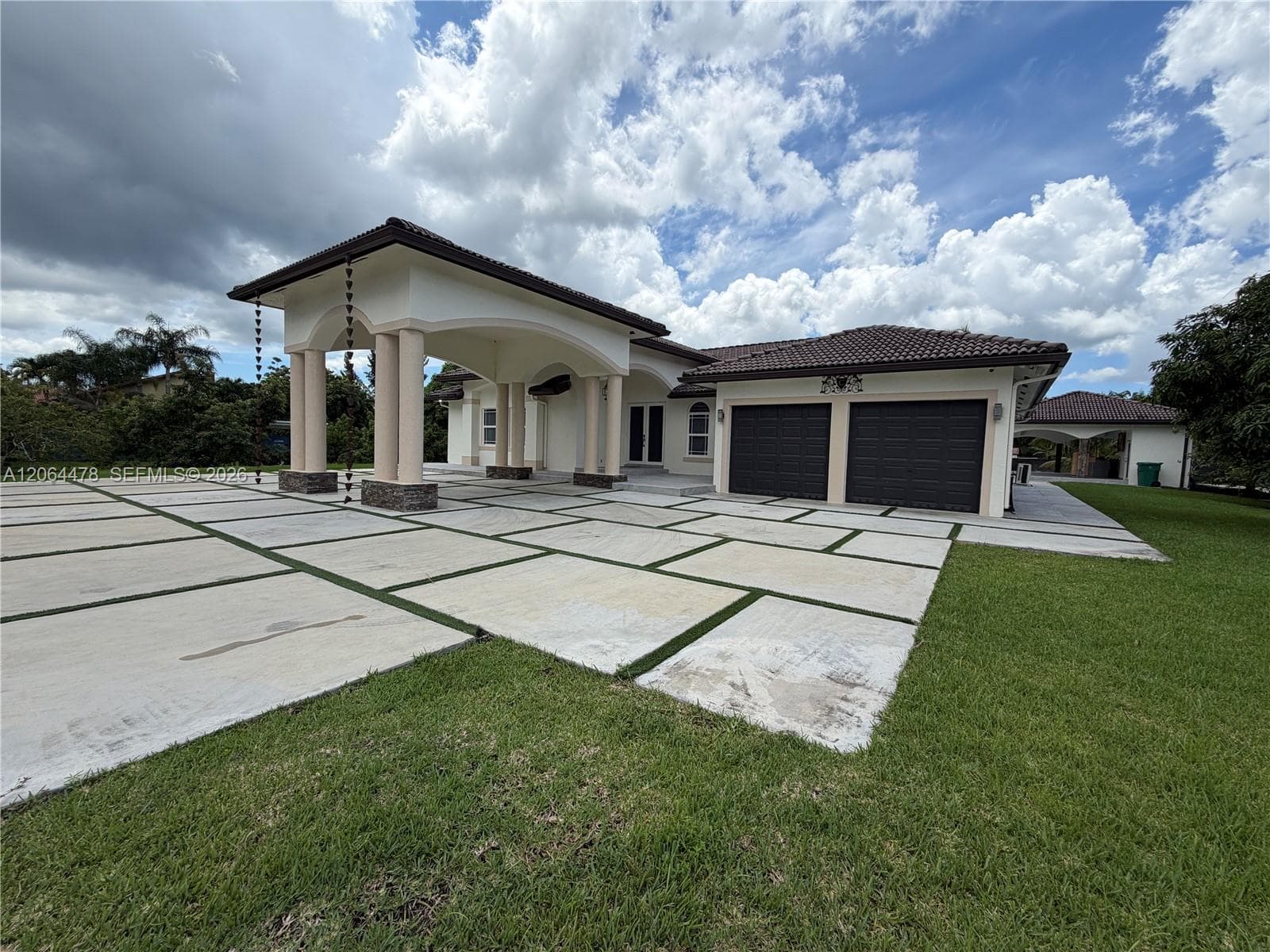 19690 SW 210th St, Miami, FL 33187 photo 4
