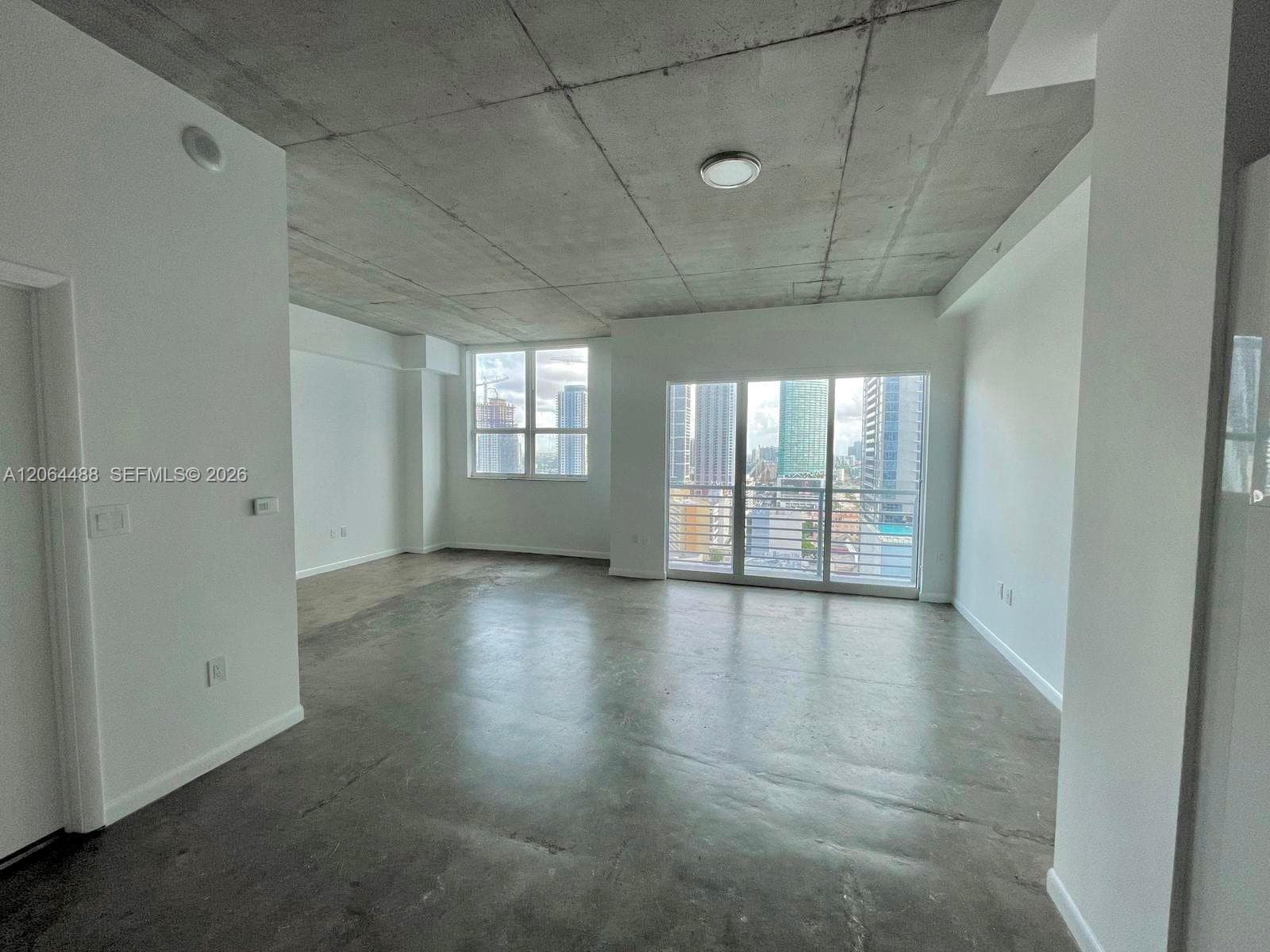 133 NE 2nd Ave # 2309, Miami, FL 33132 photo 2