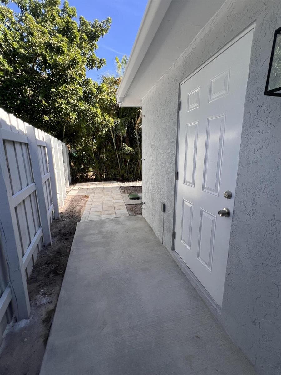 138 Ethelyn Drive, West Palm Beach, FL 33415 photo 5